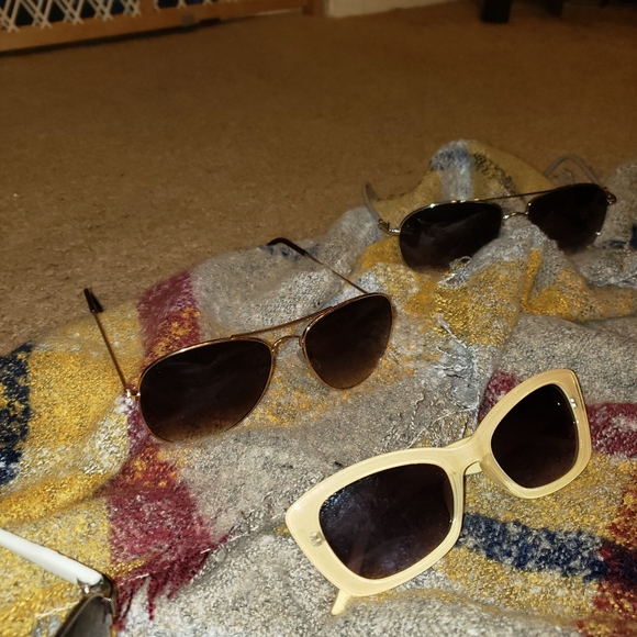 Sunglasses - Picture 2 of 4